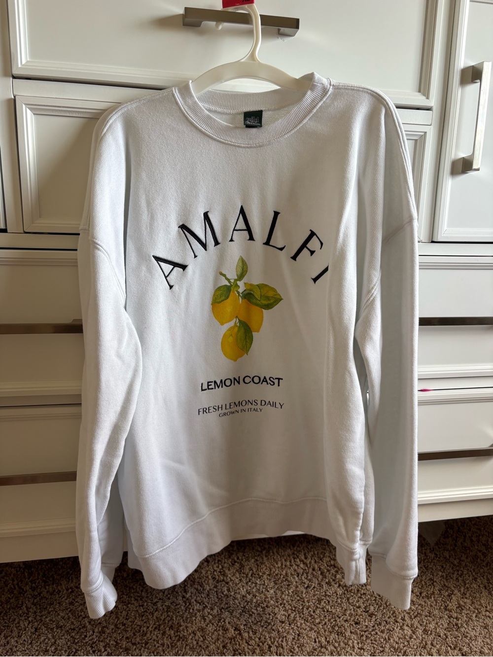 wild fable White Crewneck Sweatshirt with Yellow Lemon Graphic